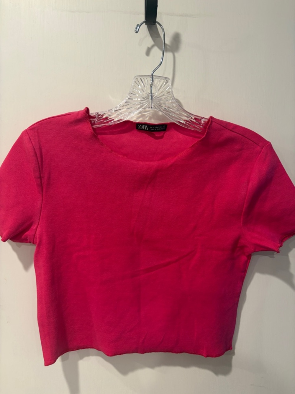 ZARA Hot Pink Short Sleeve Cropped Tee  size M